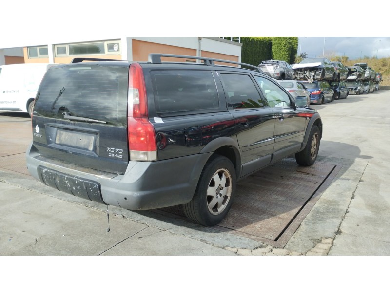 volvo xc70 i cross country (295) del año 2004