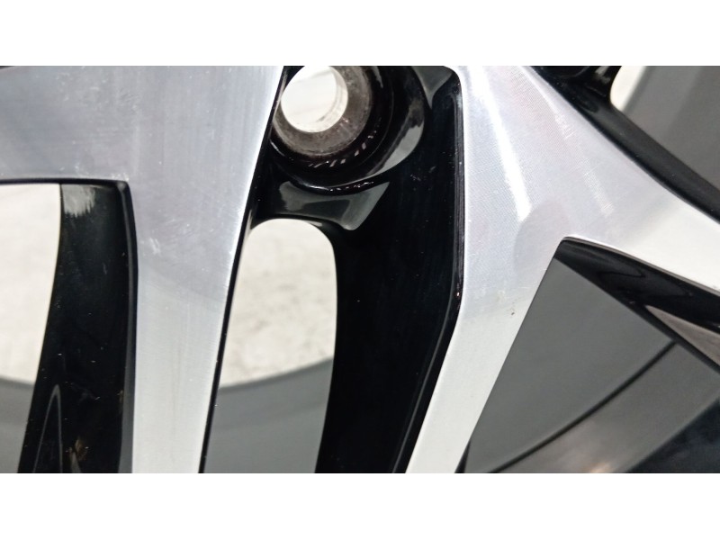 Recambio de llanta para seat ibiza v (kj1, kjg) 1.0 tsi referencia OEM IAM 6F0601025E  