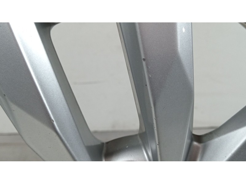 Recambio de llanta para volkswagen touran (5t1) 1.6 tdi referencia OEM IAM 5TA601025  