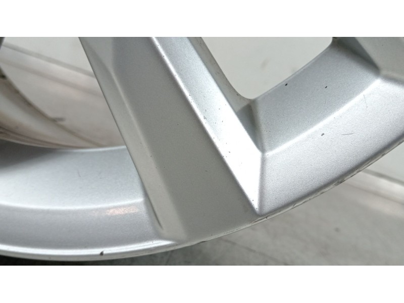 Recambio de llanta para volkswagen touran (5t1) 1.6 tdi referencia OEM IAM 5TA601025  