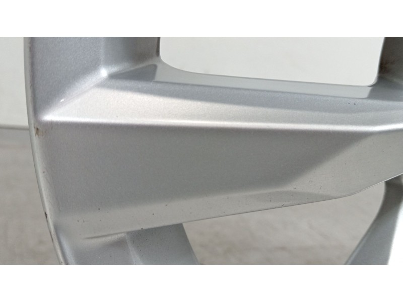 Recambio de llanta para volkswagen touran (5t1) 1.6 tdi referencia OEM IAM 5TA601025  