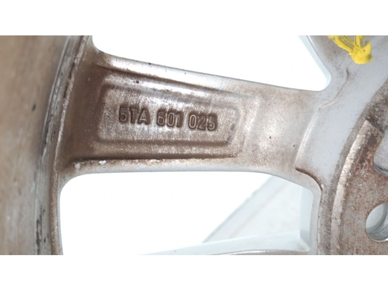 Recambio de llanta para volkswagen touran (5t1) 1.6 tdi referencia OEM IAM 5TA601025  