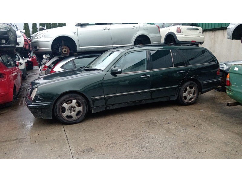 mercedes-benz clase e (w210) del año 2000