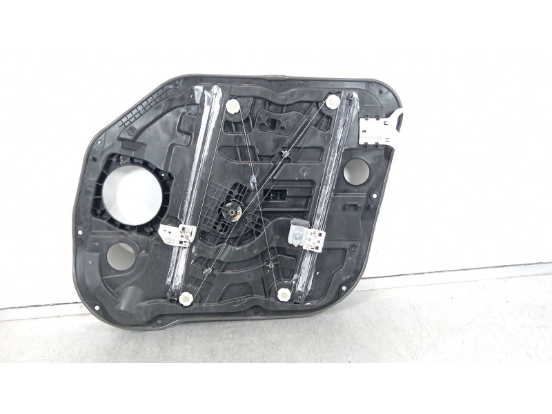 Recambio de elevalunas delantero izquierdo para kia carens iv 1.6 gdi referencia OEM IAM 82470A4260 82450A4010 82470A4000