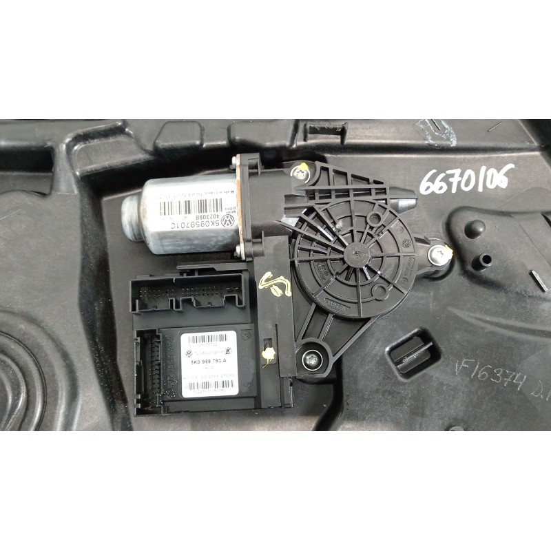 Recambio de elevalunas delantero izquierdo para volkswagen golf vi (5k1) 2.0 gti referencia OEM IAM 5K1837729Q 5K0959701C 5K0959