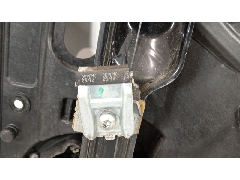 Recambio de elevalunas delantero izquierdo para volkswagen golf vi (5k1) 2.0 gti referencia OEM IAM 5K1837729Q 5K0959701C 5K0959