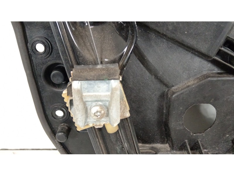 Recambio de elevalunas delantero derecho para volkswagen golf vi (5k1) 2.0 gti referencia OEM IAM 5K1837730Q 5K0959702C 5K095979