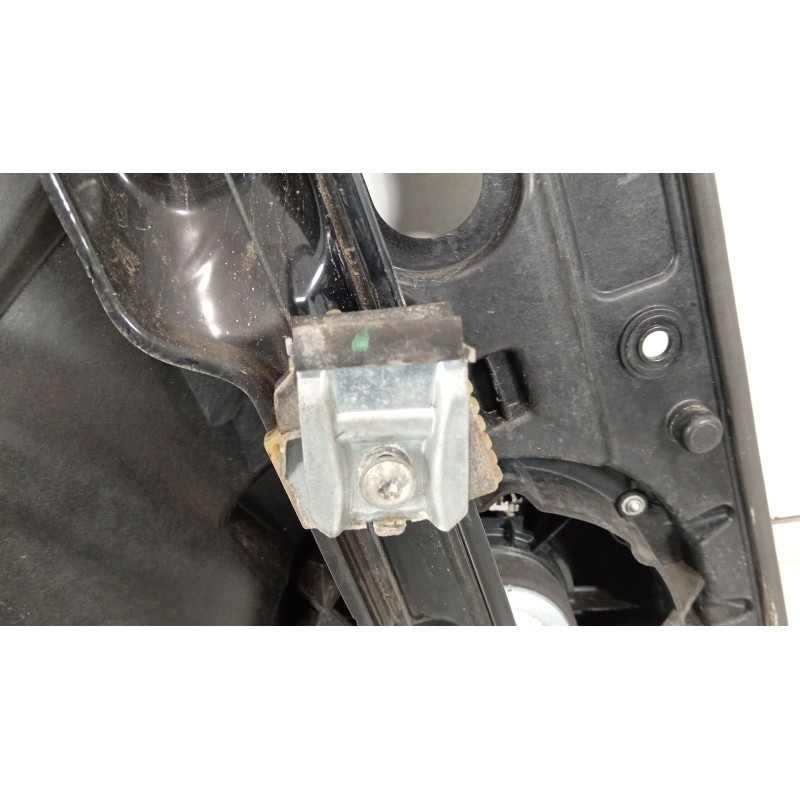 Recambio de elevalunas delantero derecho para volkswagen golf vi (5k1) 2.0 gti referencia OEM IAM 5K1837730Q 5K0959702C 5K095979