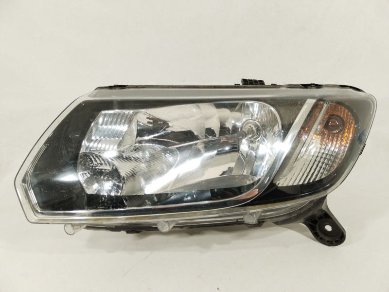 Recambio de faro izquierdo para dacia logan ii 1.5 dci referencia OEM IAM 260608494R  