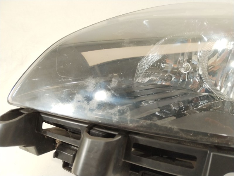 Recambio de faro izquierdo para renault scénic iii (jz0/1_) 1.5 dci referencia OEM IAM 260606760R  