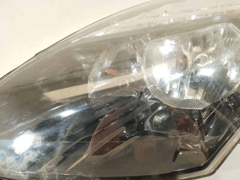Recambio de faro izquierdo para renault scénic iii (jz0/1_) 1.5 dci referencia OEM IAM 260606760R  