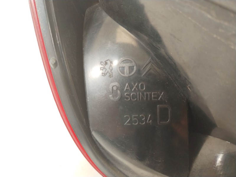 Recambio de piloto trasero derecho para citroën xsara (n1) 2.0 hdi 90 referencia OEM IAM 6351J5  