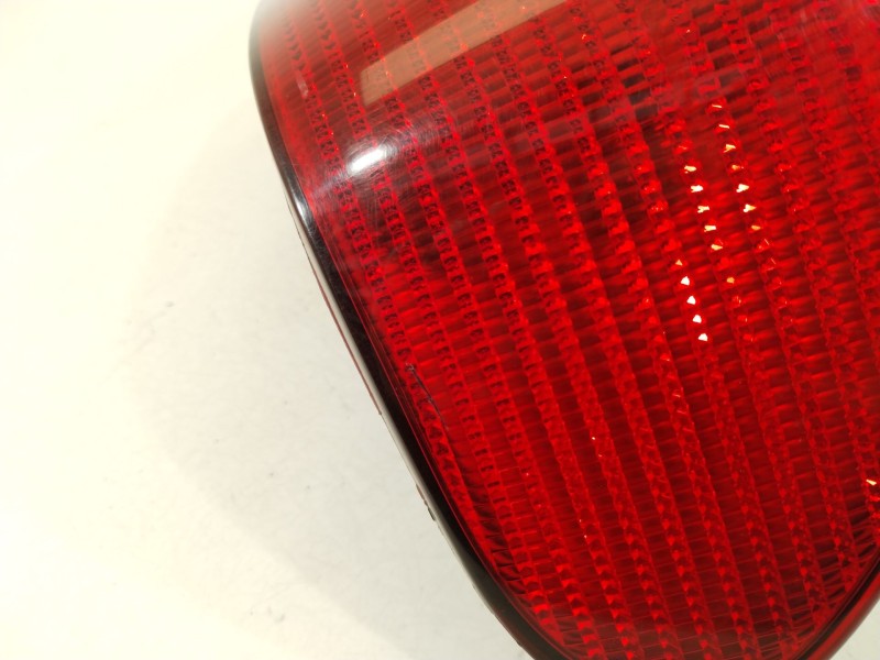 Recambio de piloto trasero izquierdo para citroën xsara (n1) 2.0 hdi 90 referencia OEM IAM 6350J5  