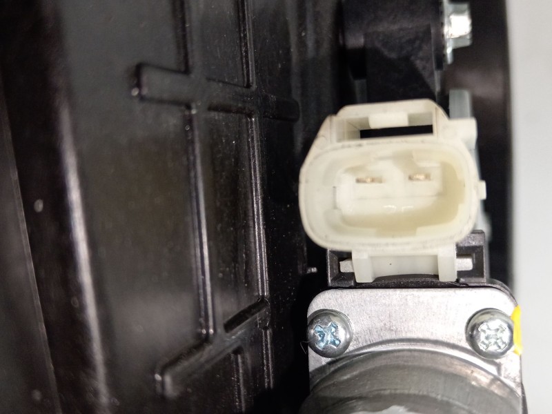 Recambio de elevalunas trasero izquierdo para kia carens iv 1.6 gdi referencia OEM IAM 83470A4020 83470A4000 83450A4000