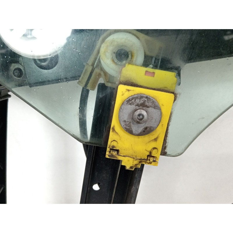 Recambio de elevalunas delantero izquierdo para audi a6 avant (4f5) 3.0 tdi quattro referencia OEM IAM 4F0837461A 4F0959801B 