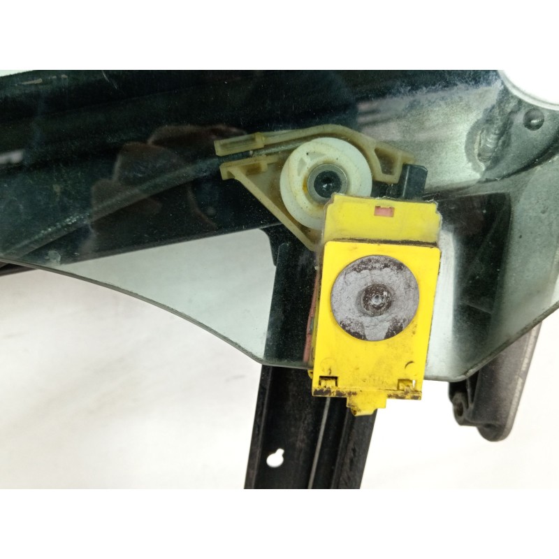 Recambio de elevalunas delantero izquierdo para audi a6 avant (4f5) 3.0 tdi quattro referencia OEM IAM 4F0837461A 4F0959801B 