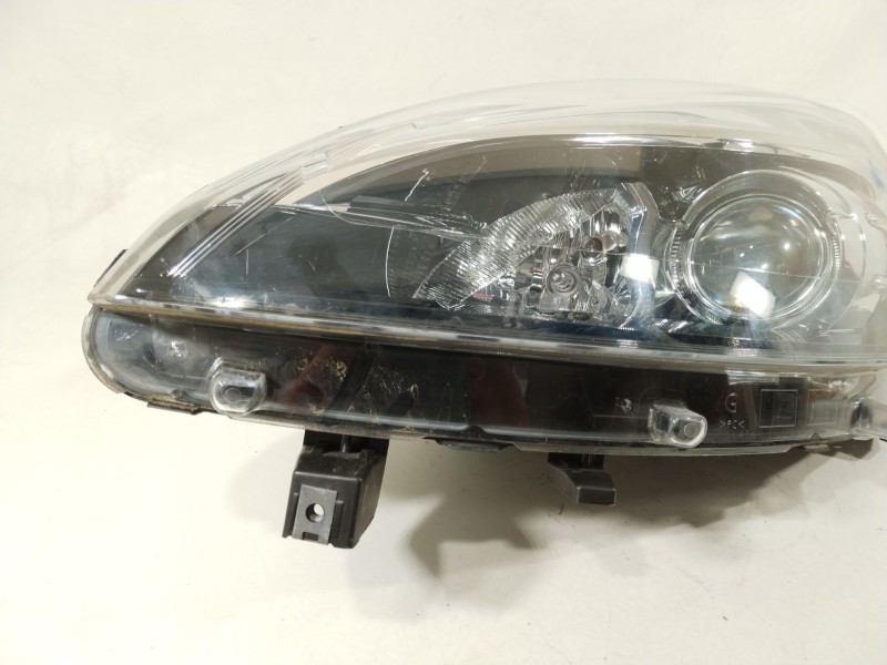 Recambio de faro izquierdo para renault scénic iii (jz0/1_) 1.2 tce referencia OEM IAM 260601946R 89906003 