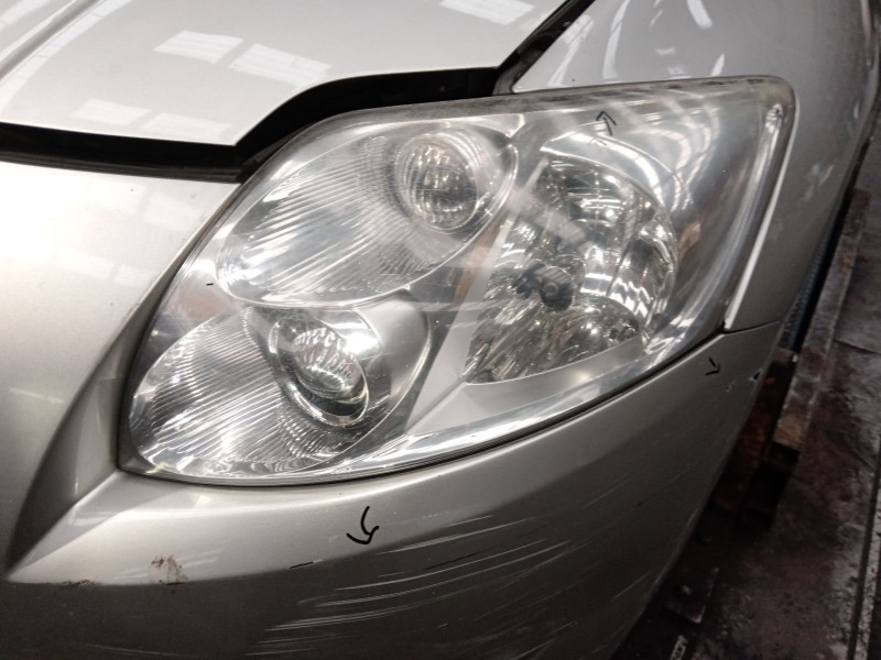 Recambio de faro izquierdo para toyota auris (_e15_) 1.6 (zre151_) referencia OEM IAM 8115002460 89901944 89901356