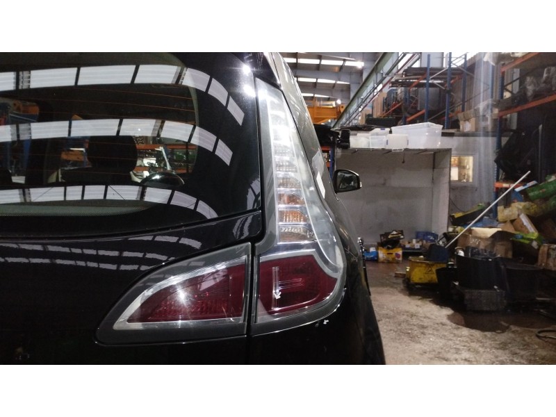 Recambio de piloto trasero derecho para renault scénic iii (jz0/1_) 1.2 tce referencia OEM IAM 265503764R 265500013R 