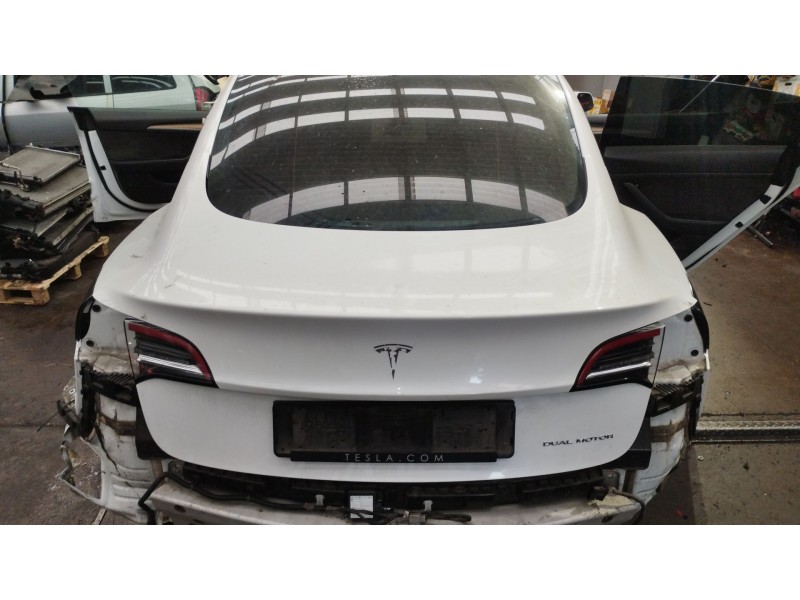 Recambio de tapa maletero para tesla model 3 (5yj3) ev referencia OEM IAM 1601460-EC-B  