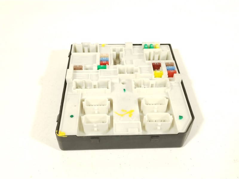 Recambio de caja reles / fusibles para renault scénic iii (jz0/1_) 1.2 tce referencia OEM IAM 284B65628R 522222F02R 