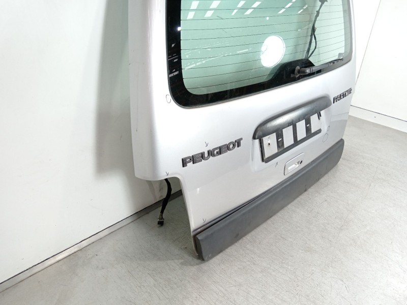 Recambio de porton trasero para peugeot partner monospace (5_, g_) 1.8 referencia OEM IAM 8701W9  