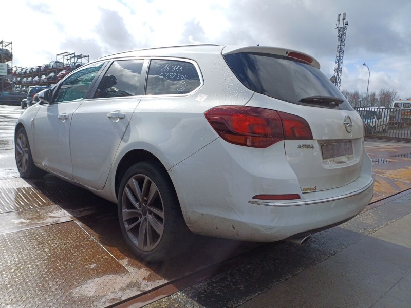 opel astra j sports tourer (p10) del año 2015