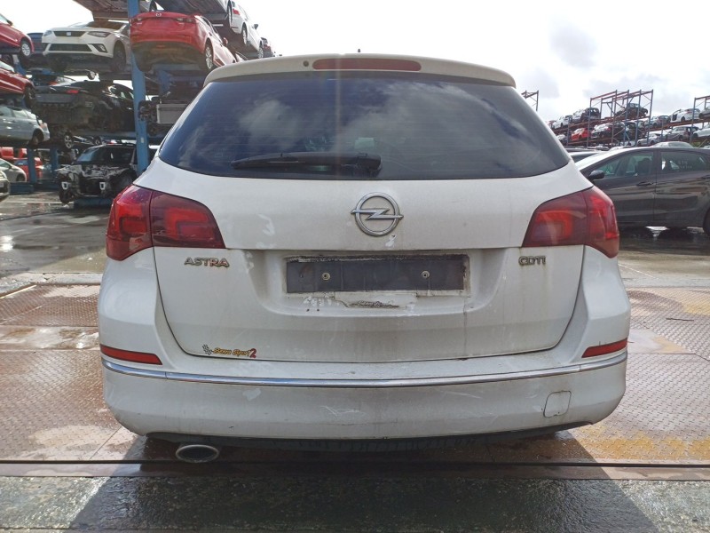 opel astra j sports tourer (p10) del año 2015