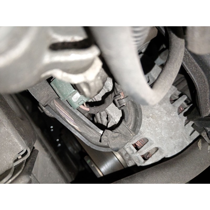 Recambio de alternador para renault scénic iii (jz0/1_) 1.2 tce referencia OEM IAM 8200849752C 8200849752 TG12C077