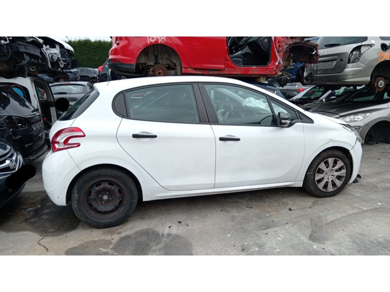 peugeot 208 i (ca_, cc_) del año 2012