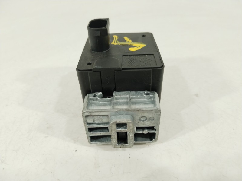 Recambio de antirrobo para renault scénic iii (jz0/1_) 1.2 tce referencia OEM IAM 8200604932 A0225A05N12H 