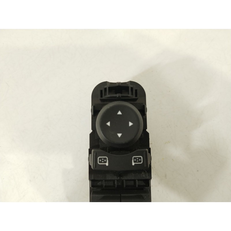 Recambio de mando elevalunas delantero izquierdo para renault scénic iii (jz0/1_) 1.2 tce referencia OEM IAM 809610016R  