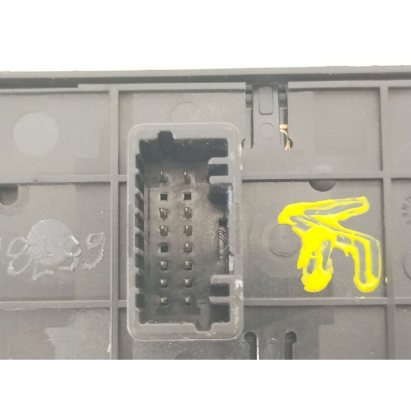 Recambio de mando elevalunas delantero izquierdo para renault scénic iii (jz0/1_) 1.2 tce referencia OEM IAM 809610016R  