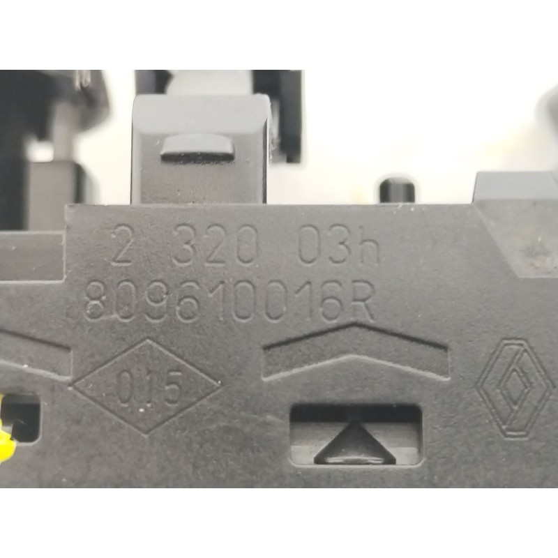 Recambio de mando elevalunas delantero izquierdo para renault scénic iii (jz0/1_) 1.2 tce referencia OEM IAM 809610016R  