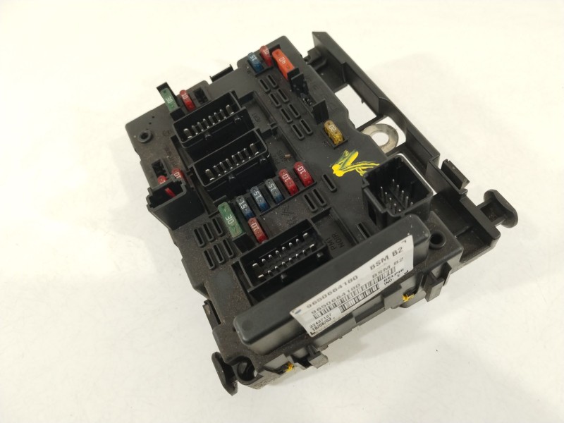 Recambio de caja reles / fusibles para peugeot 206 hatchback (2a/c) 1.4 i referencia OEM IAM 9650664180 BSMB2 