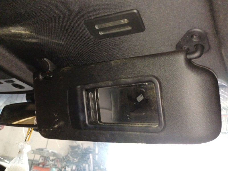 Recambio de parasol derecho para bmw 3 coupé (e92) 320 i referencia OEM IAM 51167960064  