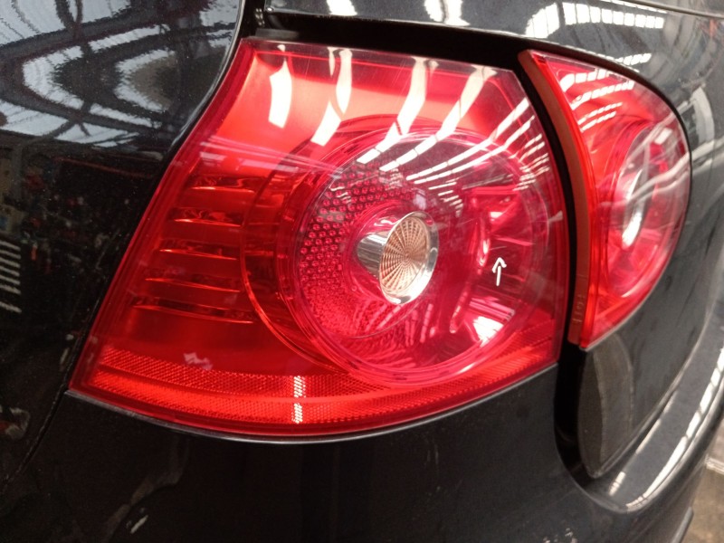 Recambio de piloto trasero izquierdo para volkswagen golf v (1k1) 1.4 tsi referencia OEM IAM 1K6945095Q 89031704 