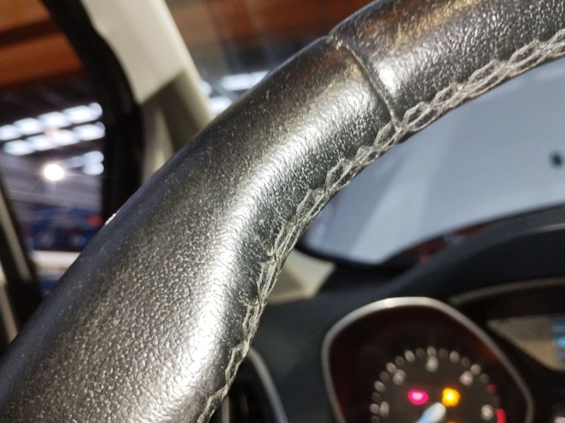 Recambio de volante para ford c-max edition referencia OEM IAM   