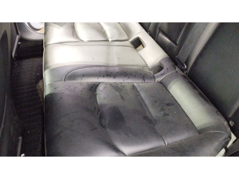 Recambio de asientos traseros para tesla model 3 ev referencia OEM IAM 1452685C3C  