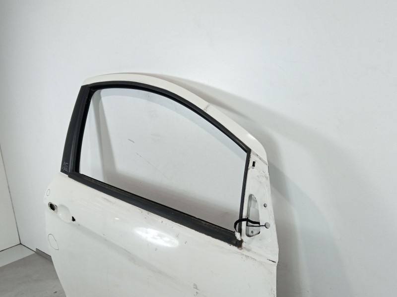 Recambio de puerta delantera derecha para ford ka (ru8) 1.2 referencia OEM IAM 1542363  