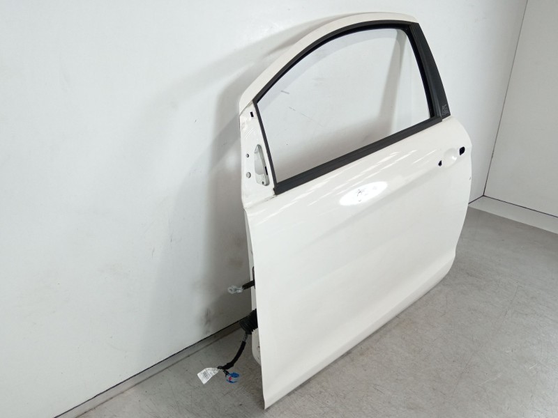 Recambio de puerta delantera izquierda para ford ka (ru8) 1.2 referencia OEM IAM 1542365  
