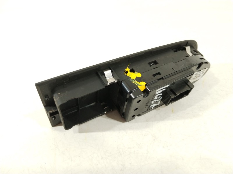 Recambio de mando elevalunas delantero izquierdo para bmw 3 coupé (e92) 320 i referencia OEM IAM 9132162 61319217350 