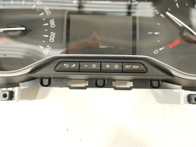Recambio de cuadro instrumentos para citroën c3 iii (sx) 1.2 thp 110 referencia OEM IAM 9813361680  