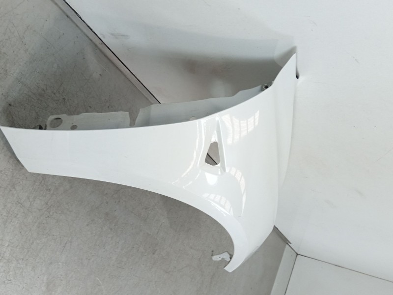 Recambio de aleta delantera derecha para tesla model 3 ev referencia OEM IAM 1081401-EC-D  