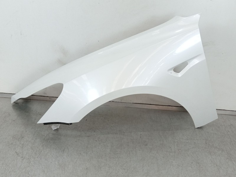 Recambio de aleta delantera izquierda para tesla model 3 ev referencia OEM IAM 1081400-EC-D  