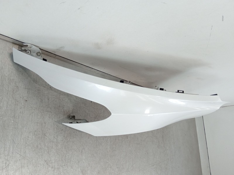 Recambio de aleta delantera izquierda para tesla model 3 ev referencia OEM IAM 1081400-EC-D  