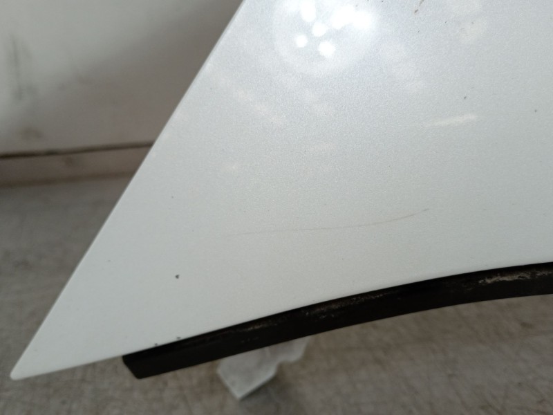 Recambio de aleta delantera izquierda para tesla model 3 ev referencia OEM IAM 1081400-EC-D  