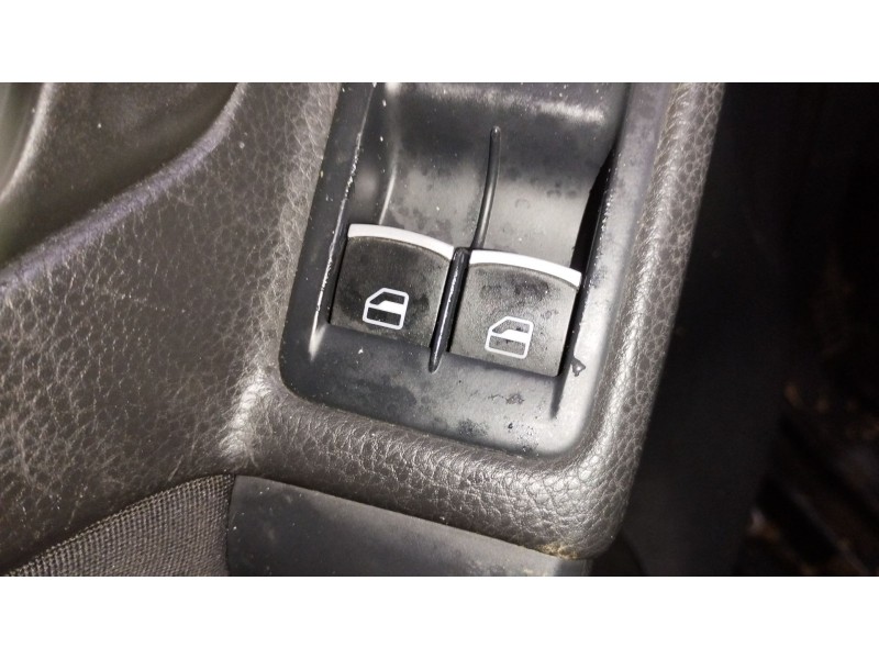 Recambio de mando elevalunas delantero izquierdo para volkswagen golf vi (5k1) 2.0 gti referencia OEM IAM 5K3959857A  