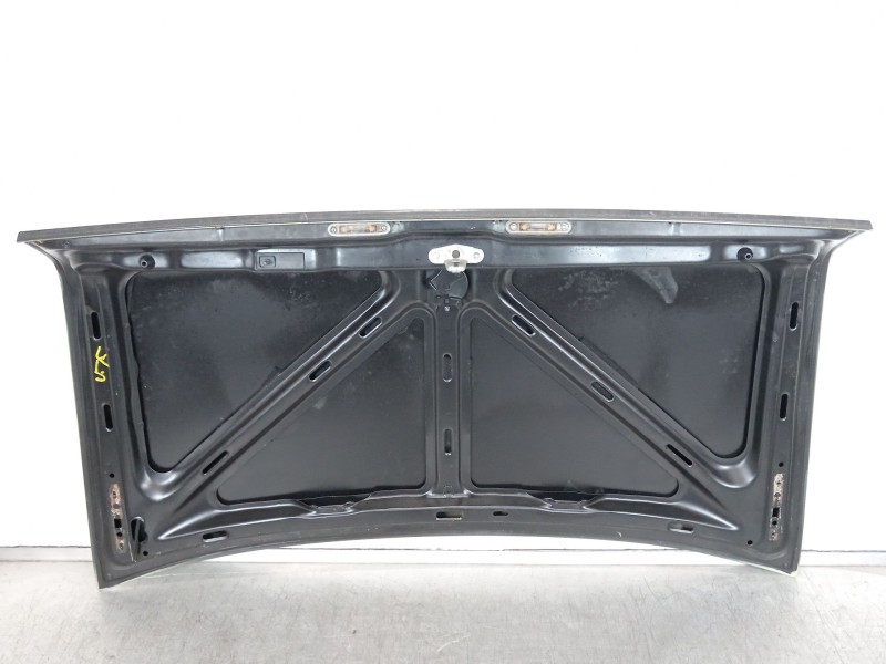 Recambio de tapa maletero para mercedes-benz 123 sedán (w123) 300 d (123.130) referencia OEM IAM W123  