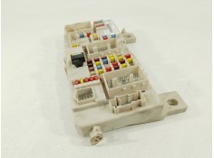 Recambio de caja reles / fusibles para ford kuga i 2.0 tdci 4x4 referencia OEM IAM 7M5T14A073JC 8V4T14014ACA  2